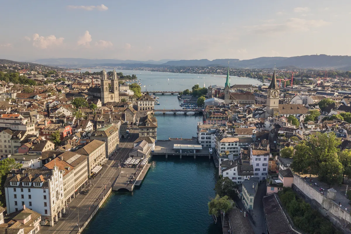 aerial-view-of-zurich_1200px
